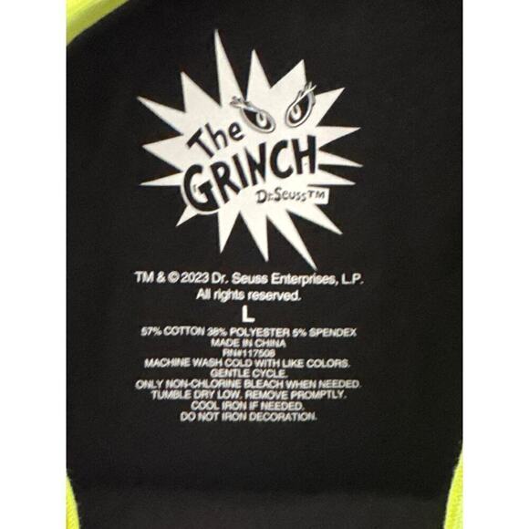 Dr.‎ Seuss The Grinch Black Cropped Top Holiday Festive Women's Large NWOT - Picture 4 of 6